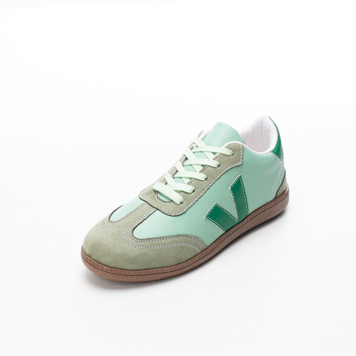 Women's Soft Presence Sneakers