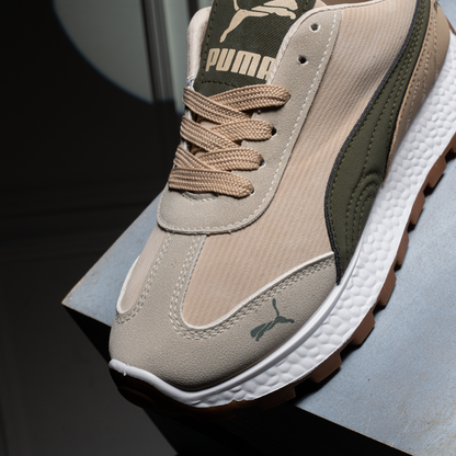 Women Retro Trail Sneakers