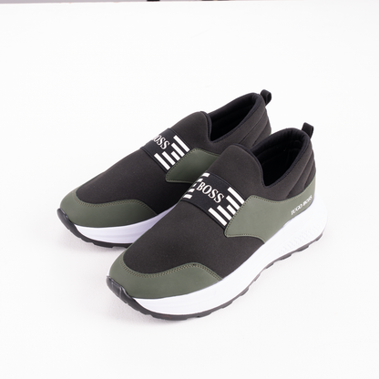 Men Lightweight Slip-on Comfort Sneakers