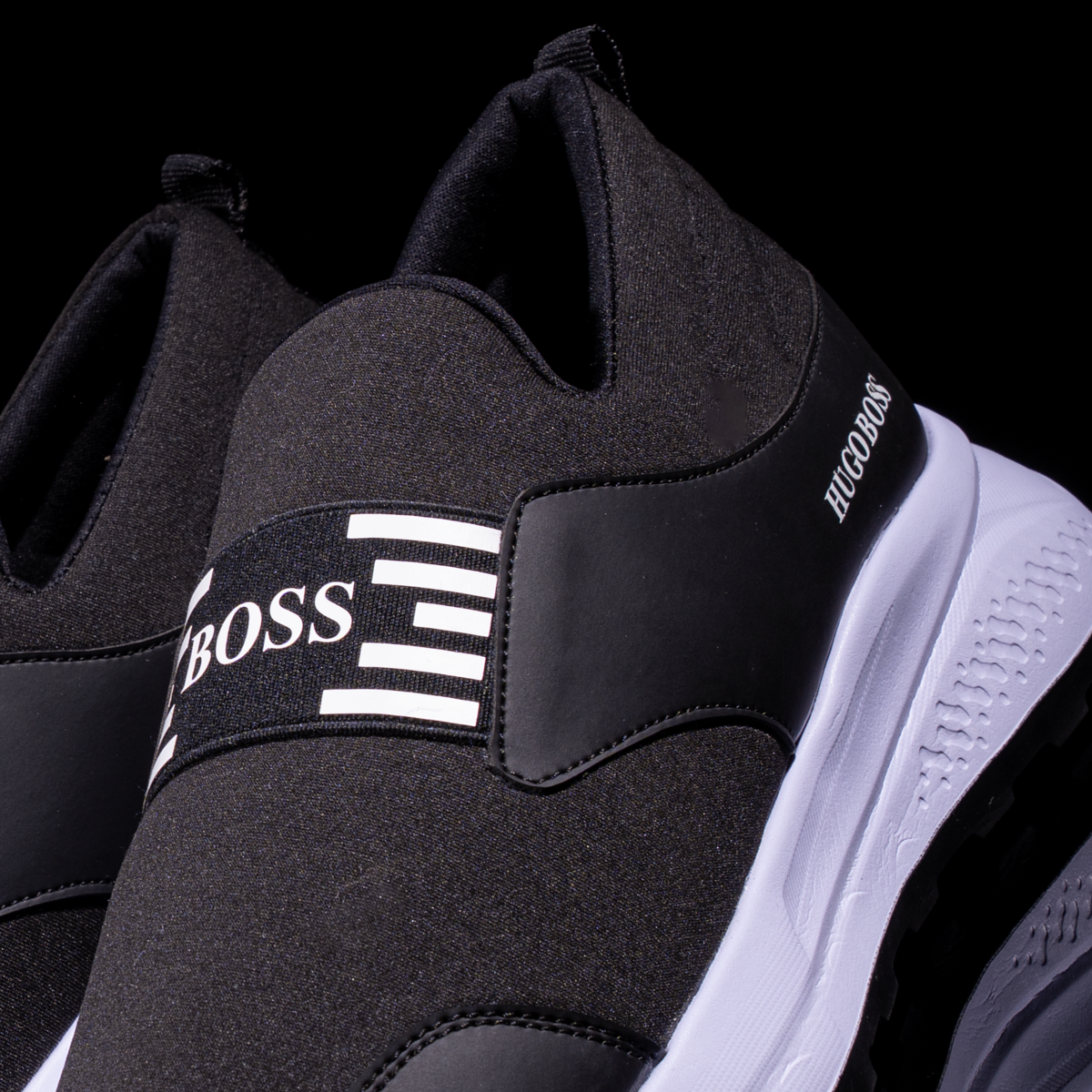 Men Lightweight Slip-on Comfort Sneakers