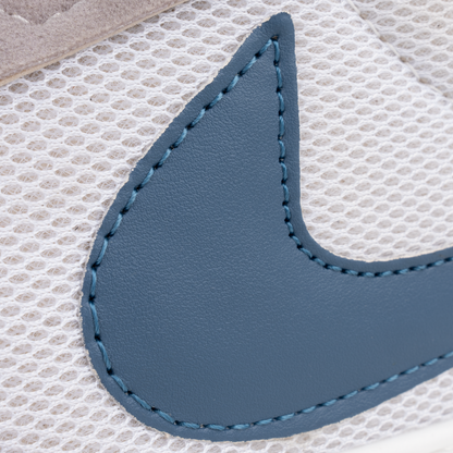 Breathable Lightweight Casual Sneakers