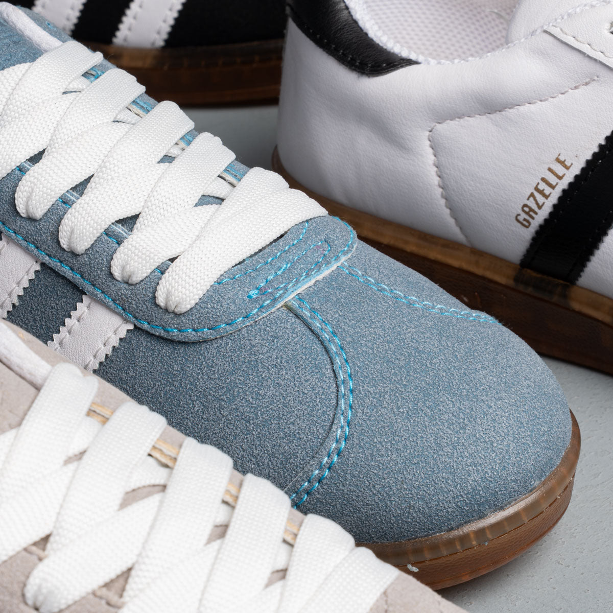 Men Retro Suede Everyday Casual Sneakers