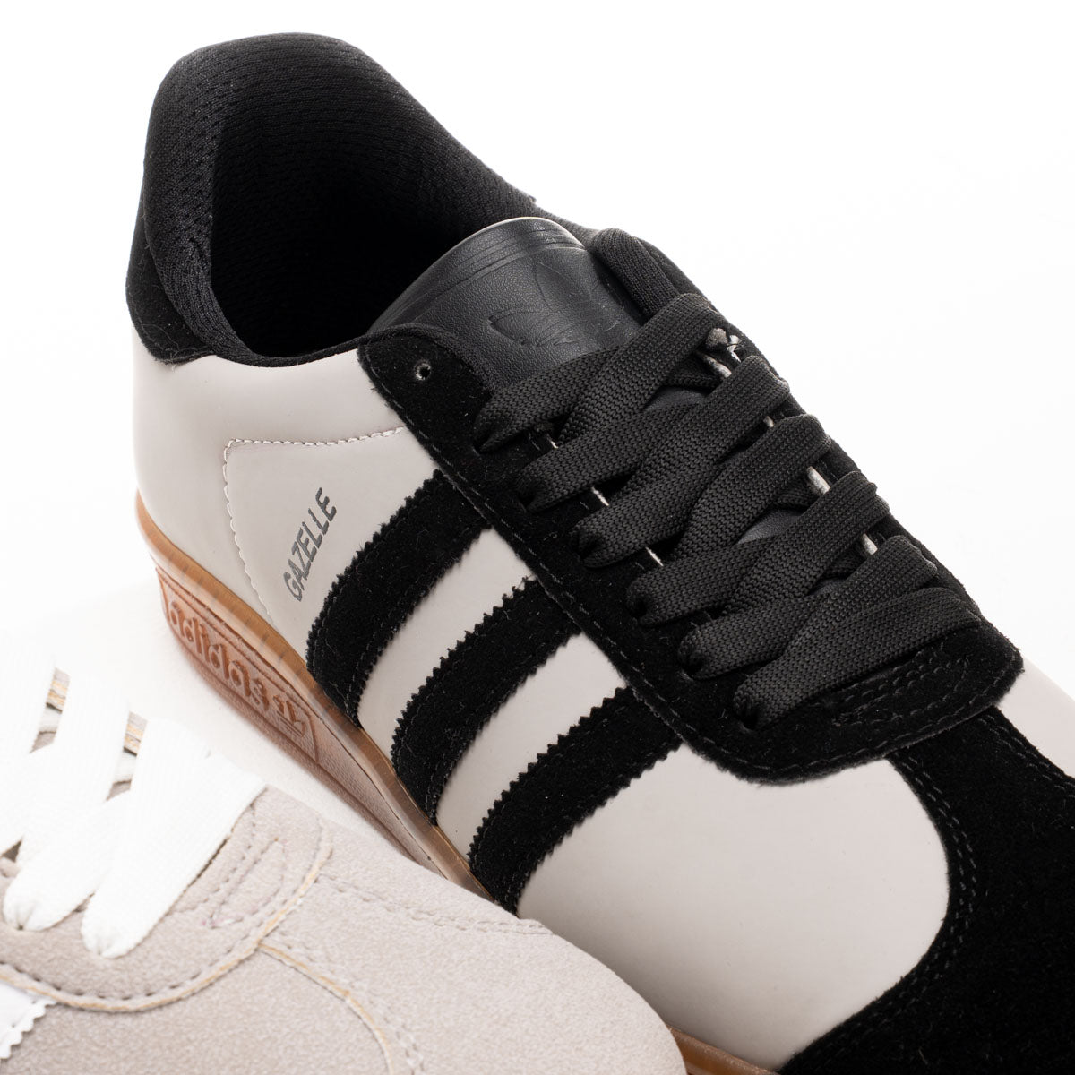 Men Retro Suede Everyday Casual Sneakers