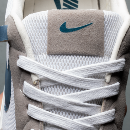 Breathable Lightweight Casual Sneakers
