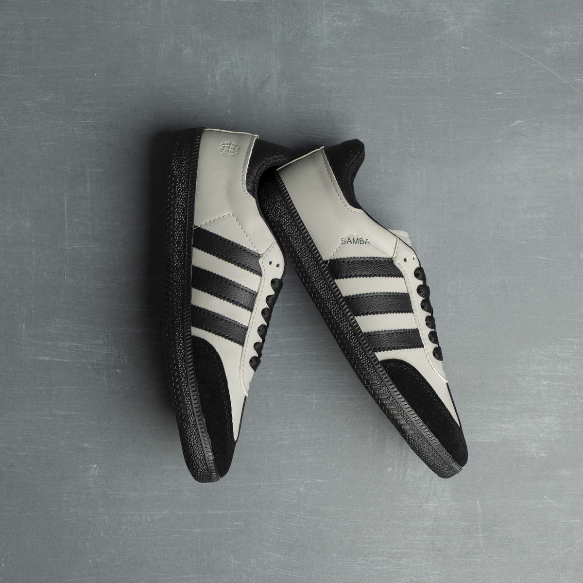 Men Retro Samba Style Sneakers Dual Color Sole Edition