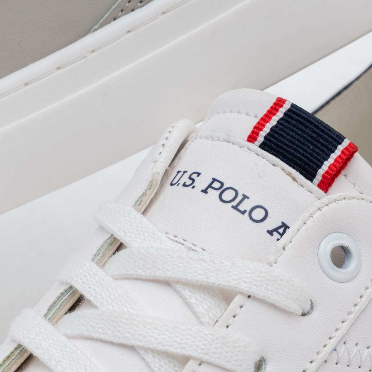 Classic Leather Casual Sneakers