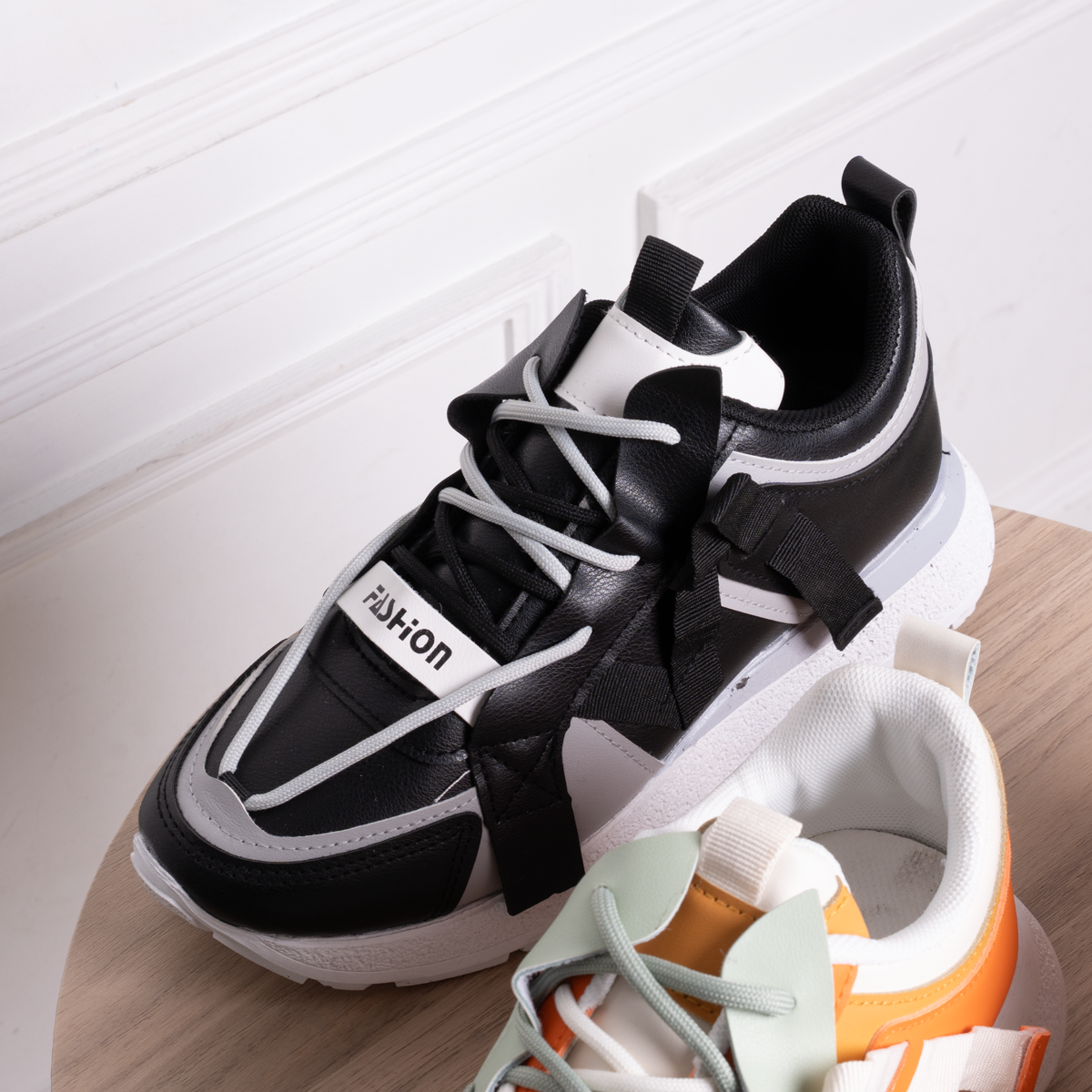 Women Statement Everyday Sneakers