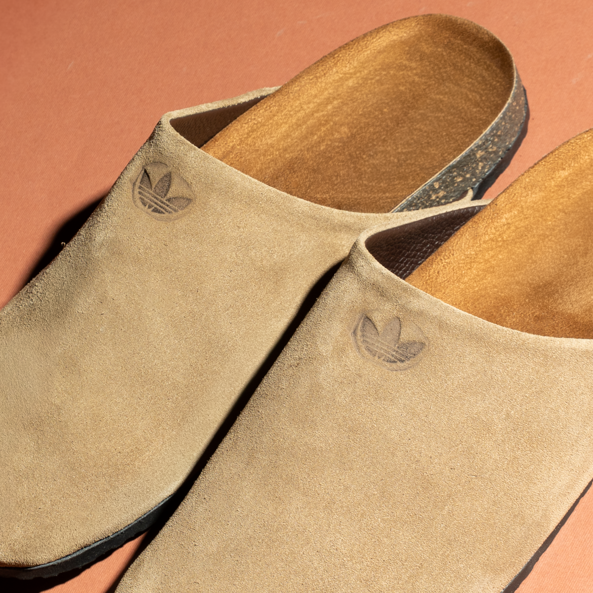 Suede Comfort Men's Clogs