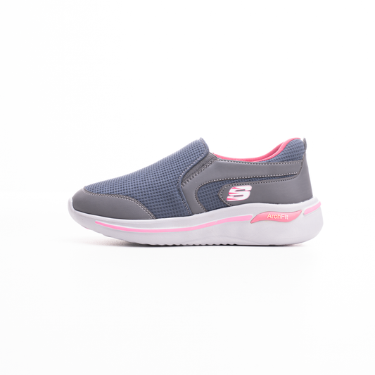 Women Long Standing Comfort Slip-On Sneakers