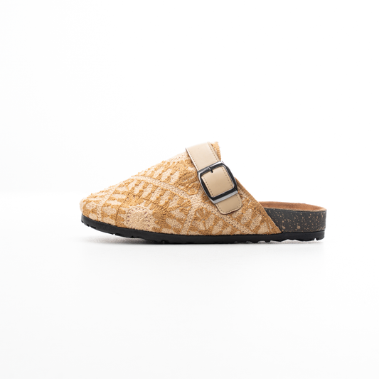 Elegant Suede Buckle Slippers