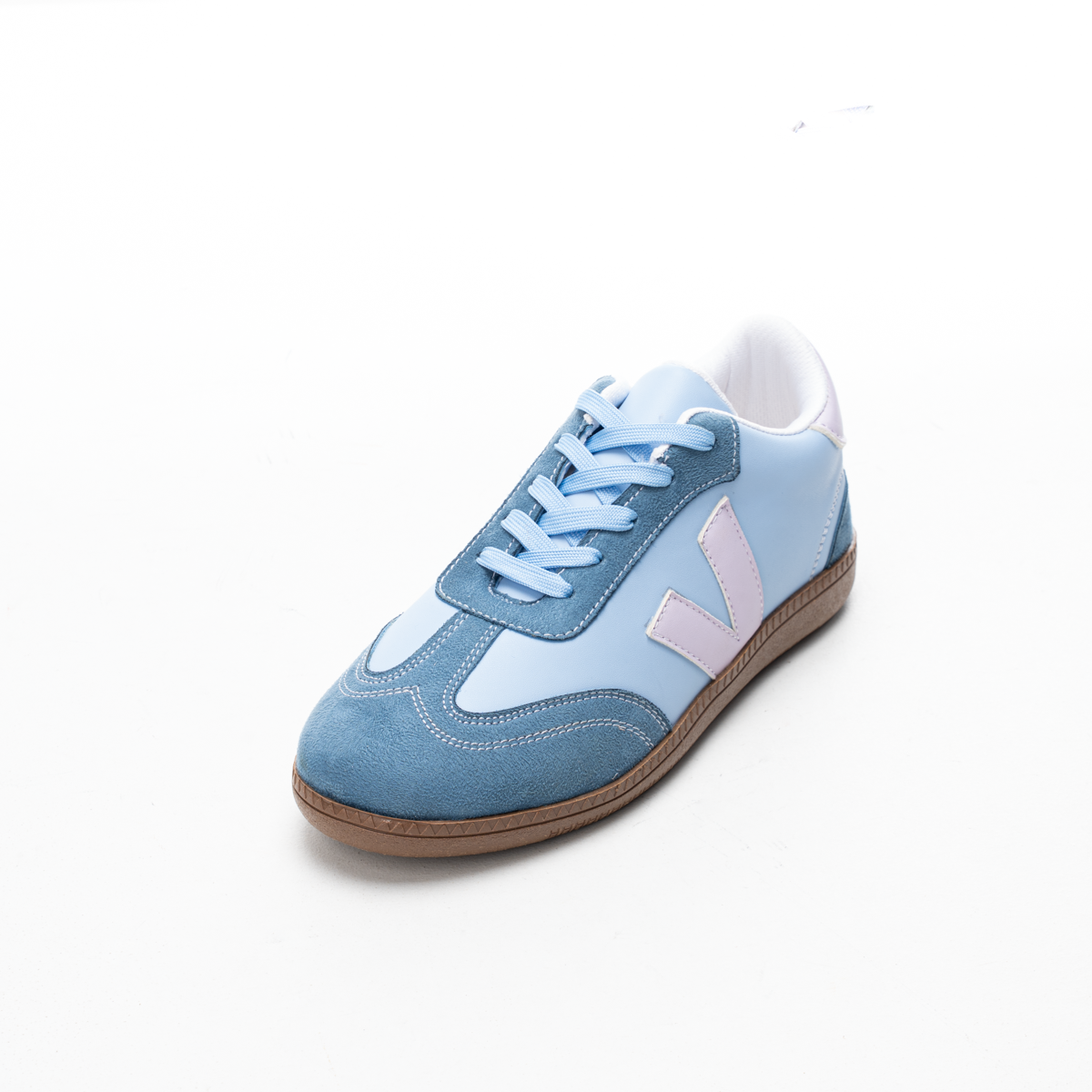 Women's Soft Presence Sneakers